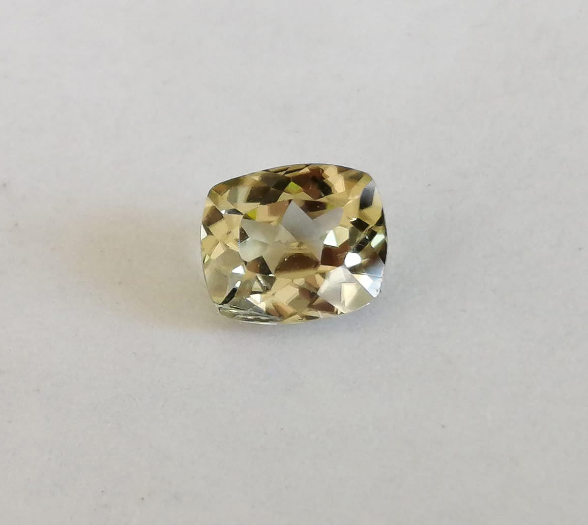 Diaspore Zultanite