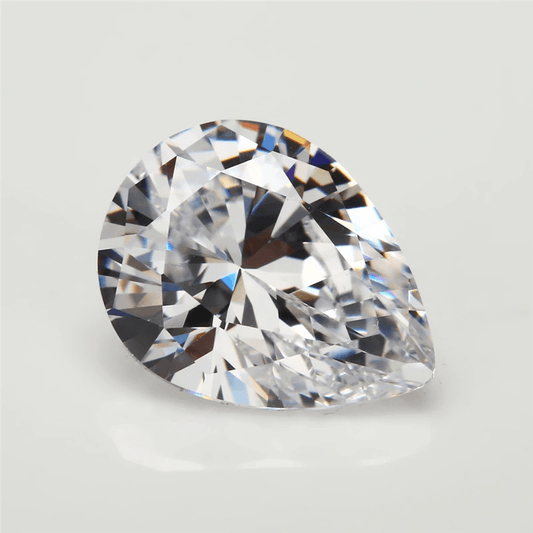 Moissanite pear shape, top white colour